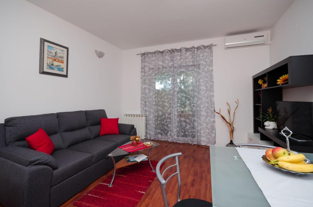 Apartments Miljenko Punat Exterior foto